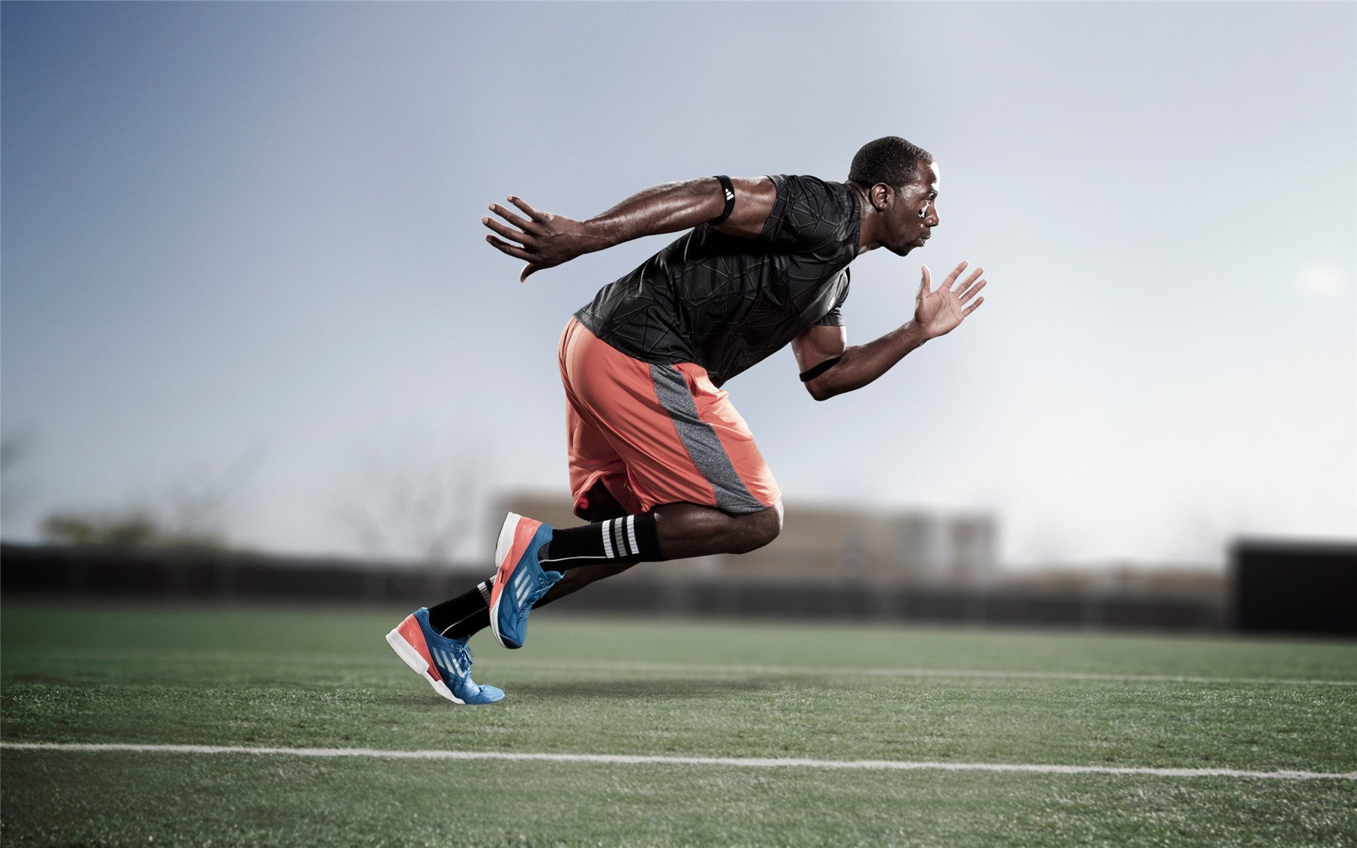 全国青少年篮球体育舞蹈节在武汉精彩展开，融合多元素表演，少年篮球舞蹈秀视频